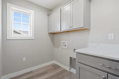 1301 Max Drive Manchester IA 52057