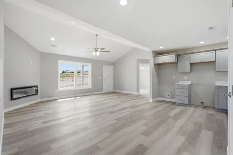 1301 Max Drive Manchester IA 52057