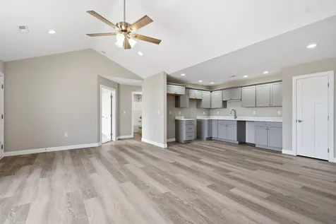 1301 Max Drive Manchester IA 52057