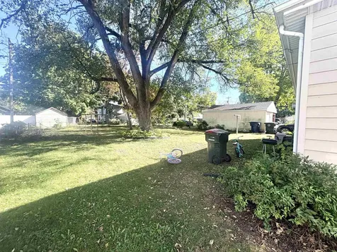 626 Boston Avenue Waterloo IA 50703