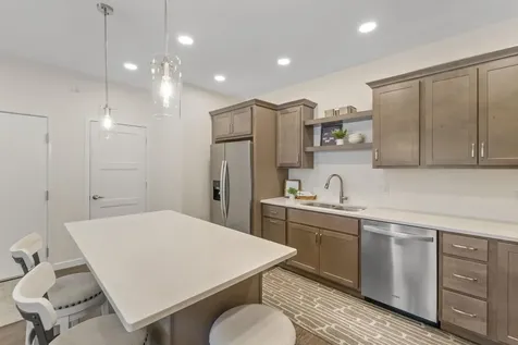 4025 Cedar Heights Drive Cedar Falls IA 50613