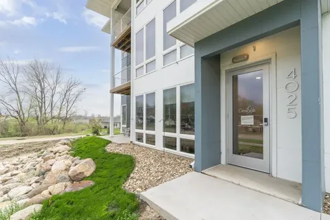 4025 Cedar Heights Drive Cedar Falls IA 50613