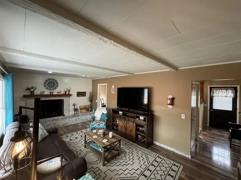 1111 5th Avenue Ackley IA 50601