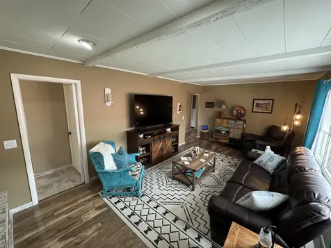 1111 5th Avenue Ackley IA 50601