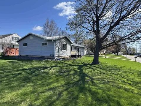1111 5th Avenue Ackley IA 50601
