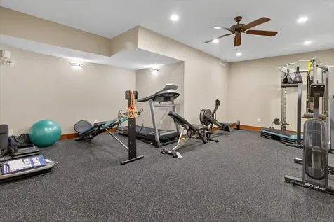 7210 Wagner Road Cedar Falls IA 50613