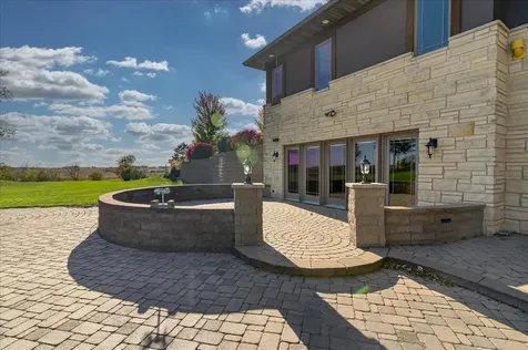 7210 Wagner Road Cedar Falls IA 50613