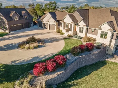 7210 Wagner Road Cedar Falls IA 50613