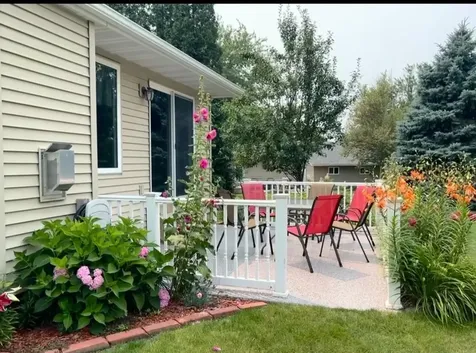 5702 Daisy Drive Waterloo IA 50701