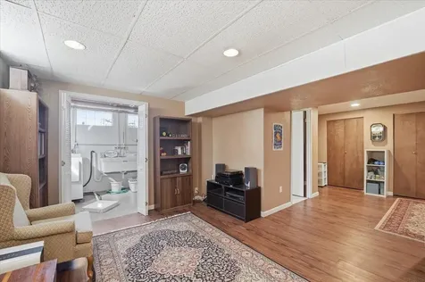1924 Timberledge Drive Cedar Falls IA 50613