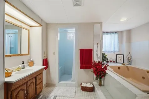 1924 Timberledge Drive Cedar Falls IA 50613