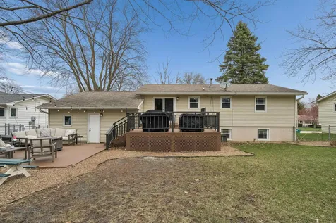 711 Washington Street Denver IA 50622