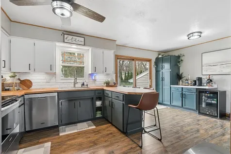 711 Washington Street Denver IA 50622