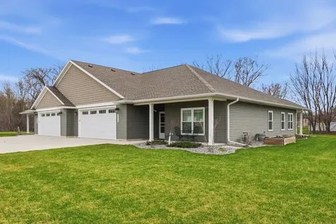 318 S Western Avenue New Hampton IA 50659