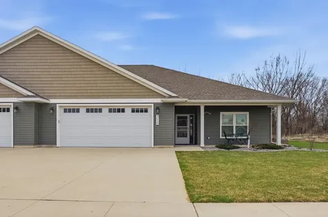318 S Western Avenue New Hampton IA 50659