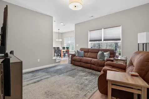 4306 Spruce Creek Cedar Falls IA 50613