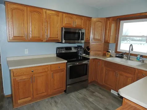 5827 Dahlia Boulevard Waterloo IA 50701