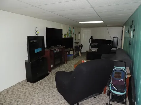 5827 Dahlia Boulevard Waterloo IA 50701
