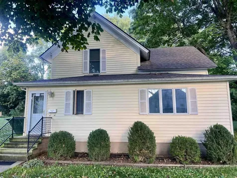 1001 Washington Street Eldora IA 50627