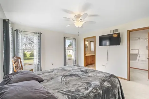 109 Meadow Lane Drive Sumner IA 50674