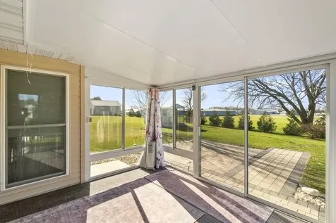 109 Meadow Lane Drive Sumner IA 50674