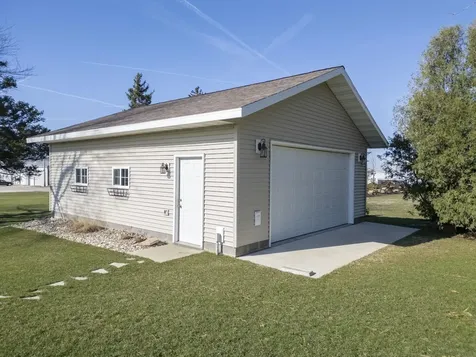 109 Meadow Lane Drive Sumner IA 50674