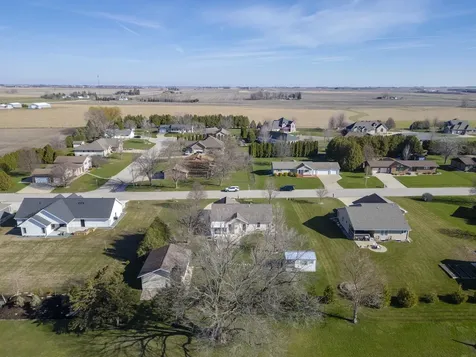 109 Meadow Lane Drive Sumner IA 50674