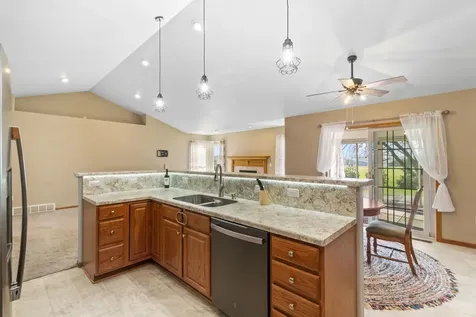 109 Meadow Lane Drive Sumner IA 50674