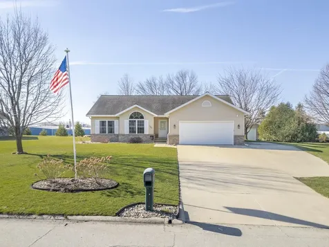 109 Meadow Lane Drive Sumner IA 50674