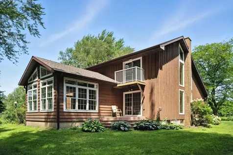 2488 239th Street New Hampton IA 50659