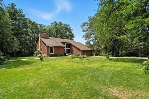 2488 239th Street New Hampton IA 50659