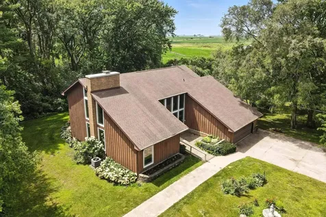 2488 239th Street New Hampton IA 50659