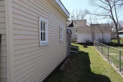 111 1st Street Oelwein IA 50662