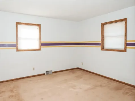 202 SW 2nd Street Elkader IA 52043