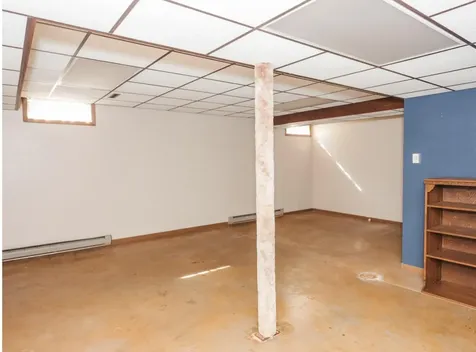 202 SW 2nd Street Elkader IA 52043