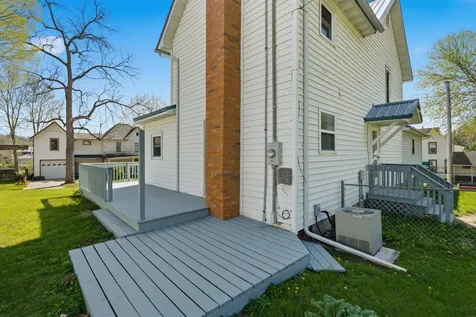 108 SW Second Street Elkader IA 52043
