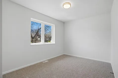 341 S Chestnut Avenue New Hampton IA 50659
