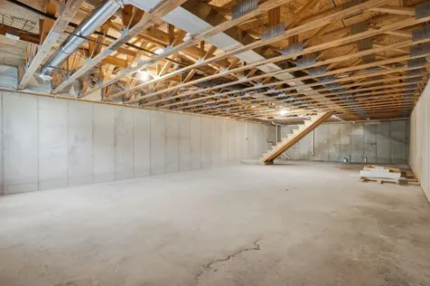341 S Chestnut Avenue New Hampton IA 50659