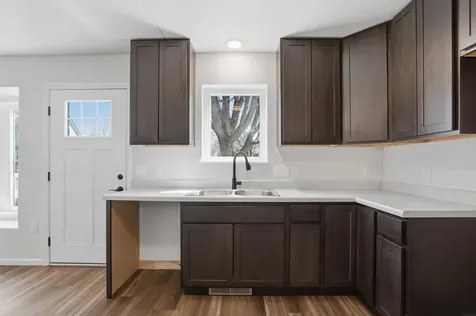 341 S Chestnut Avenue New Hampton IA 50659