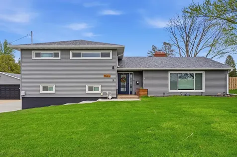 3105 Ansborough Avenue Waterloo IA 50701