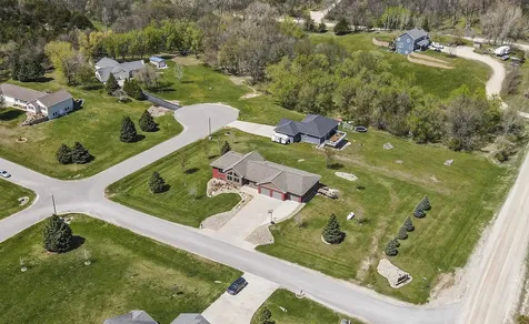 101 Ruth Road Waverly IA 50677