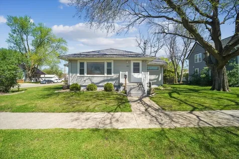 621 W Charles Oelwein IA 50662