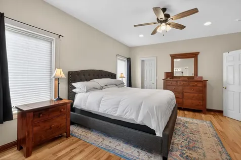 5025 South Fork Lane Waterloo IA 50701