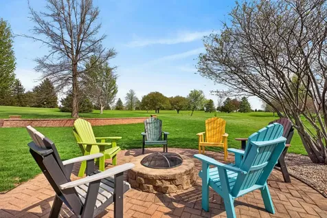 5025 South Fork Lane Waterloo IA 50701