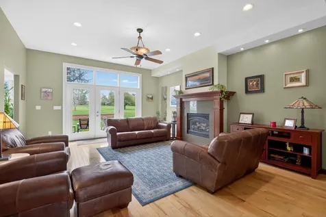 5025 South Fork Lane Waterloo IA 50701