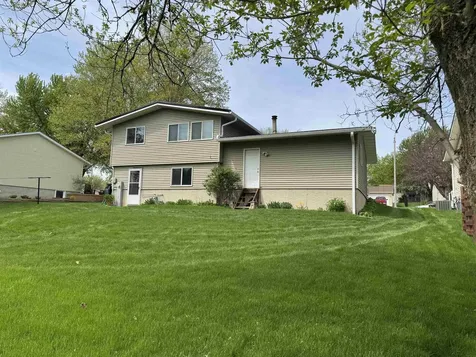401 Sunny Lane Street Denver IA 50622