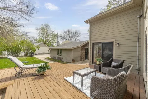 624 W 9th Street Cedar Falls IA 50613