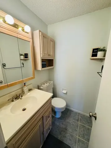 4222 Kris Line Drive Waterloo IA 50701