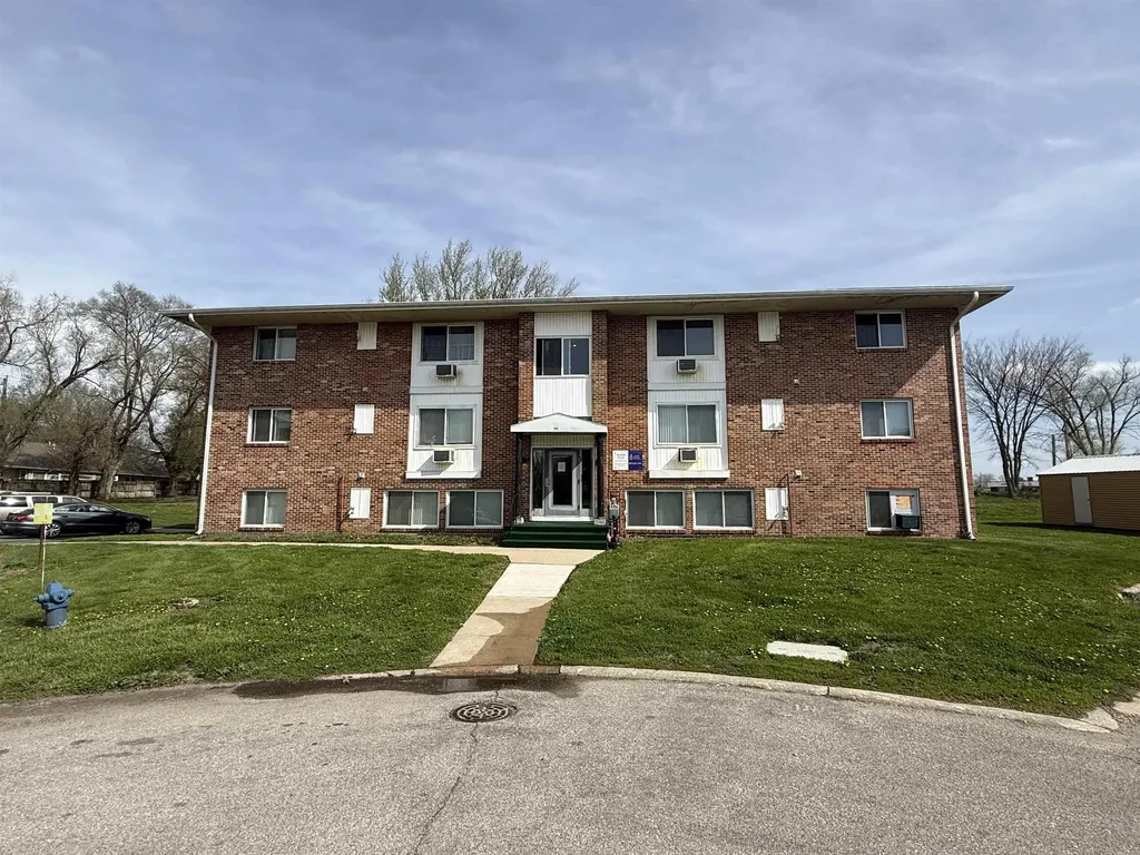 1110 Doreen Avenue Waterloo IA 50701