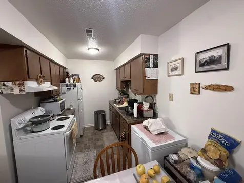 1110 Doreen Avenue Waterloo IA 50701